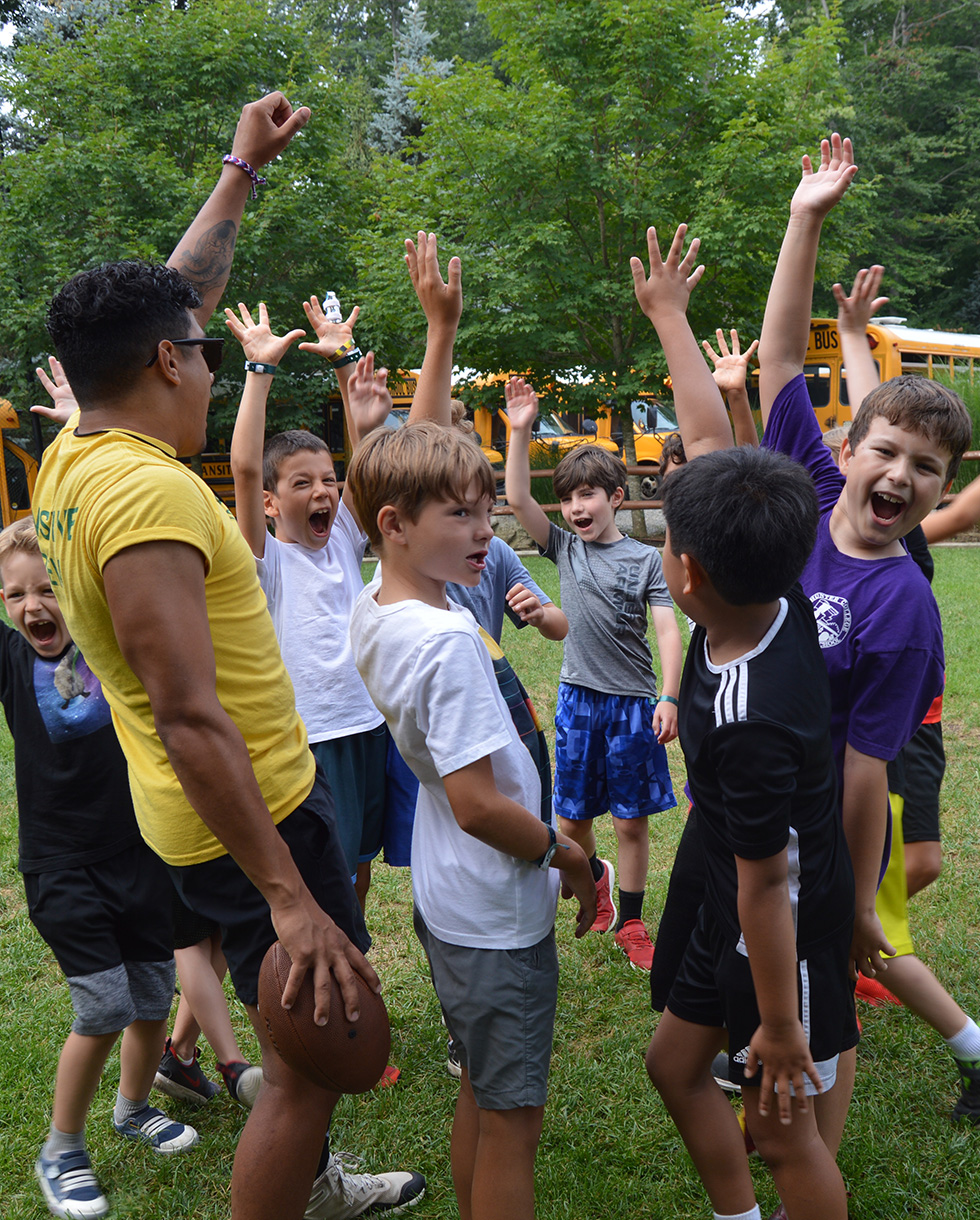 kids celebrating